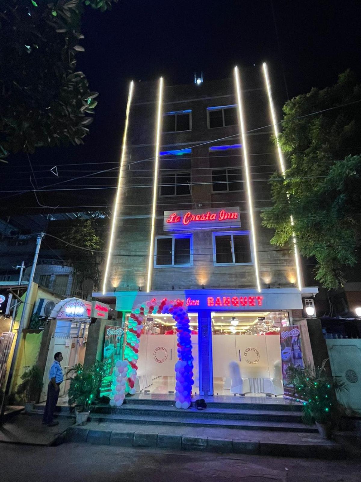 La Cresta Inn Kalkutta Exterior foto
