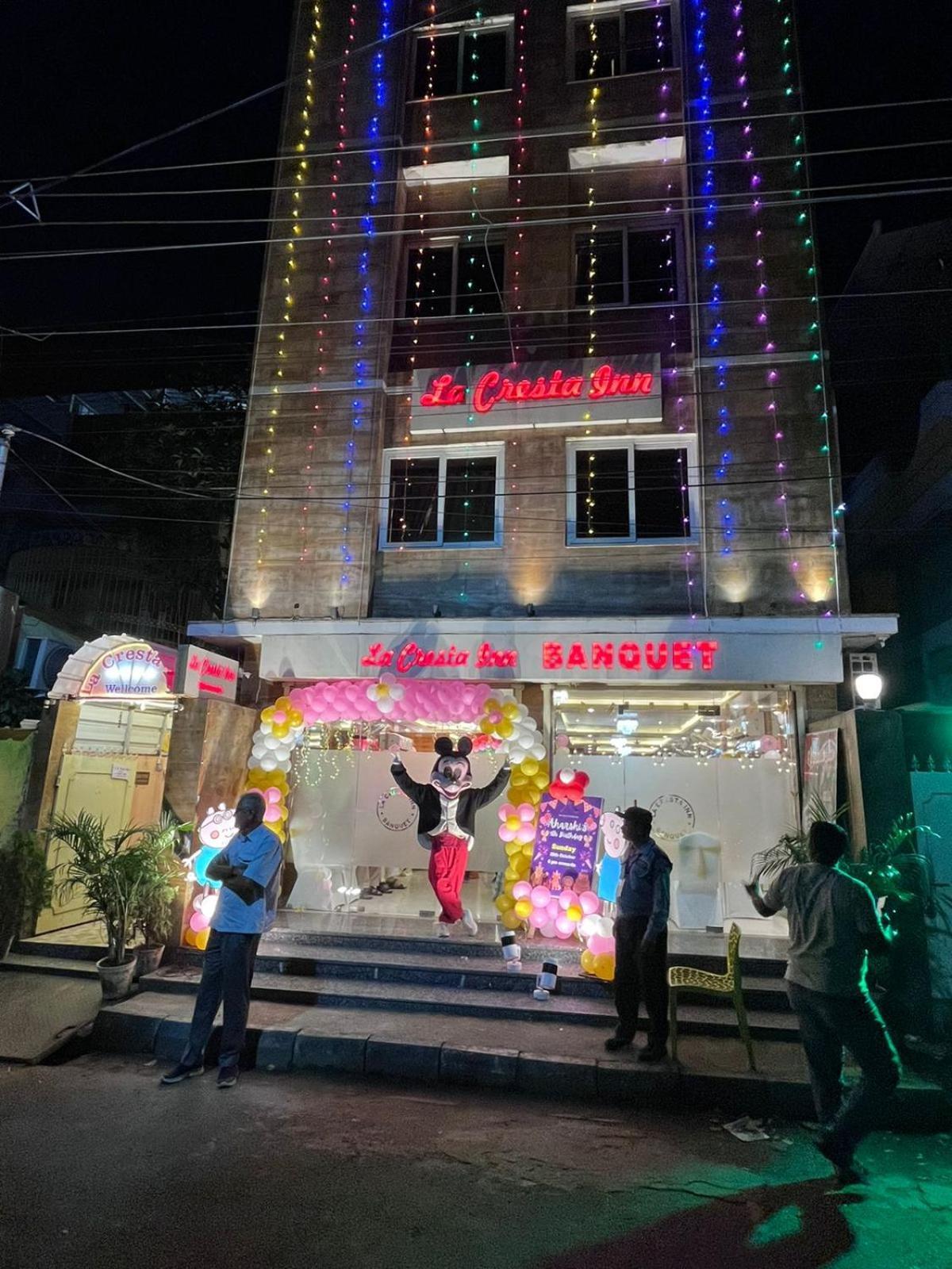 La Cresta Inn Kalkutta Exterior foto